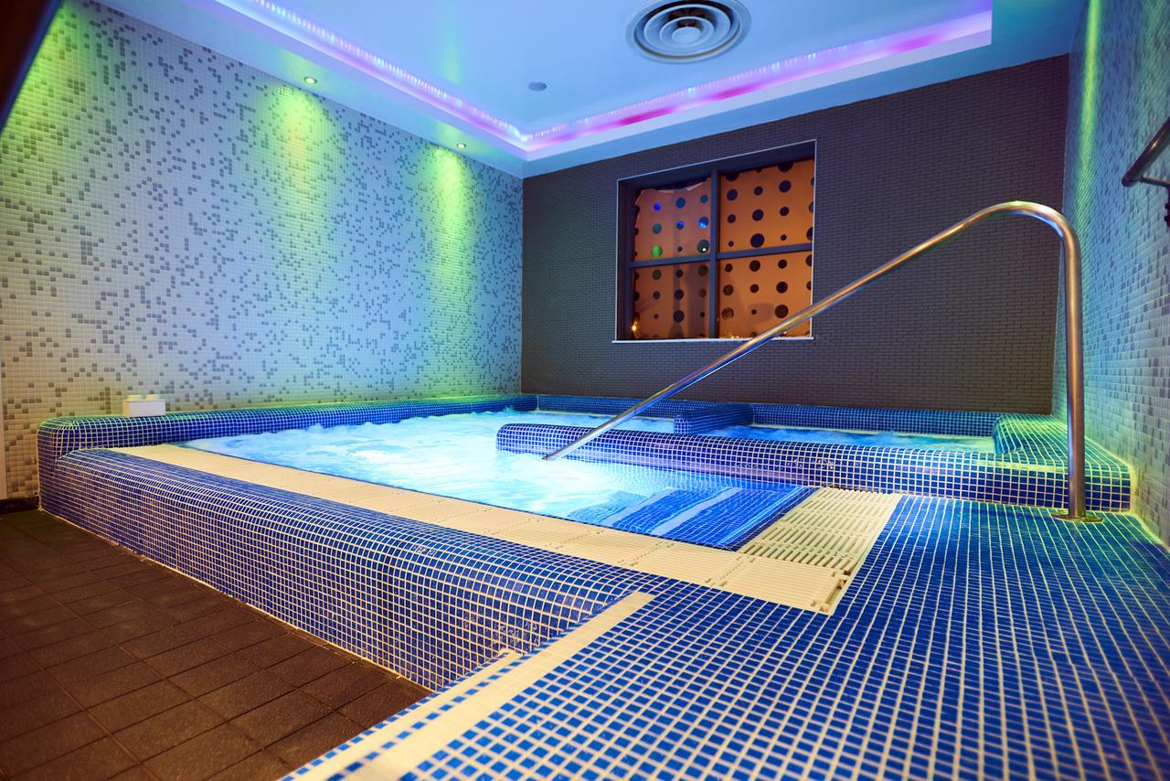 The Warwickshire Hotel And Country Club Leek Wootton エクステリア 写真