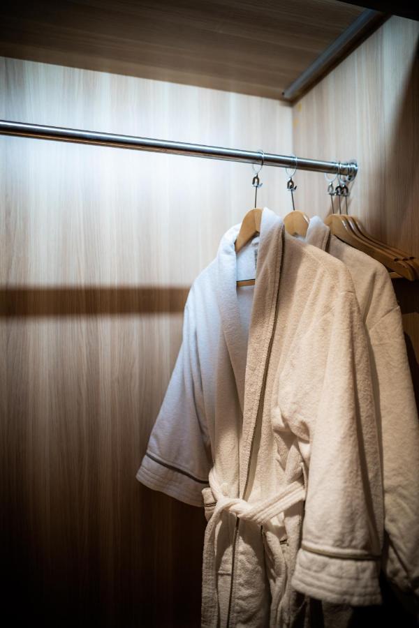 The Warwickshire Hotel And Country Club Leek Wootton エクステリア 写真